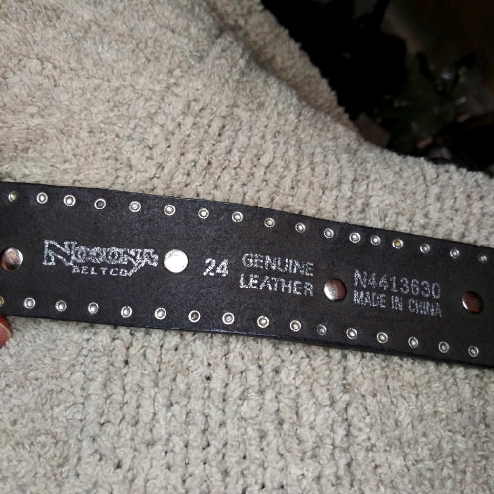 Nocona Belt Co. Girl's Brown & Pink Rhinestone & Silver Studded Western Belt - Picture 6 of 7